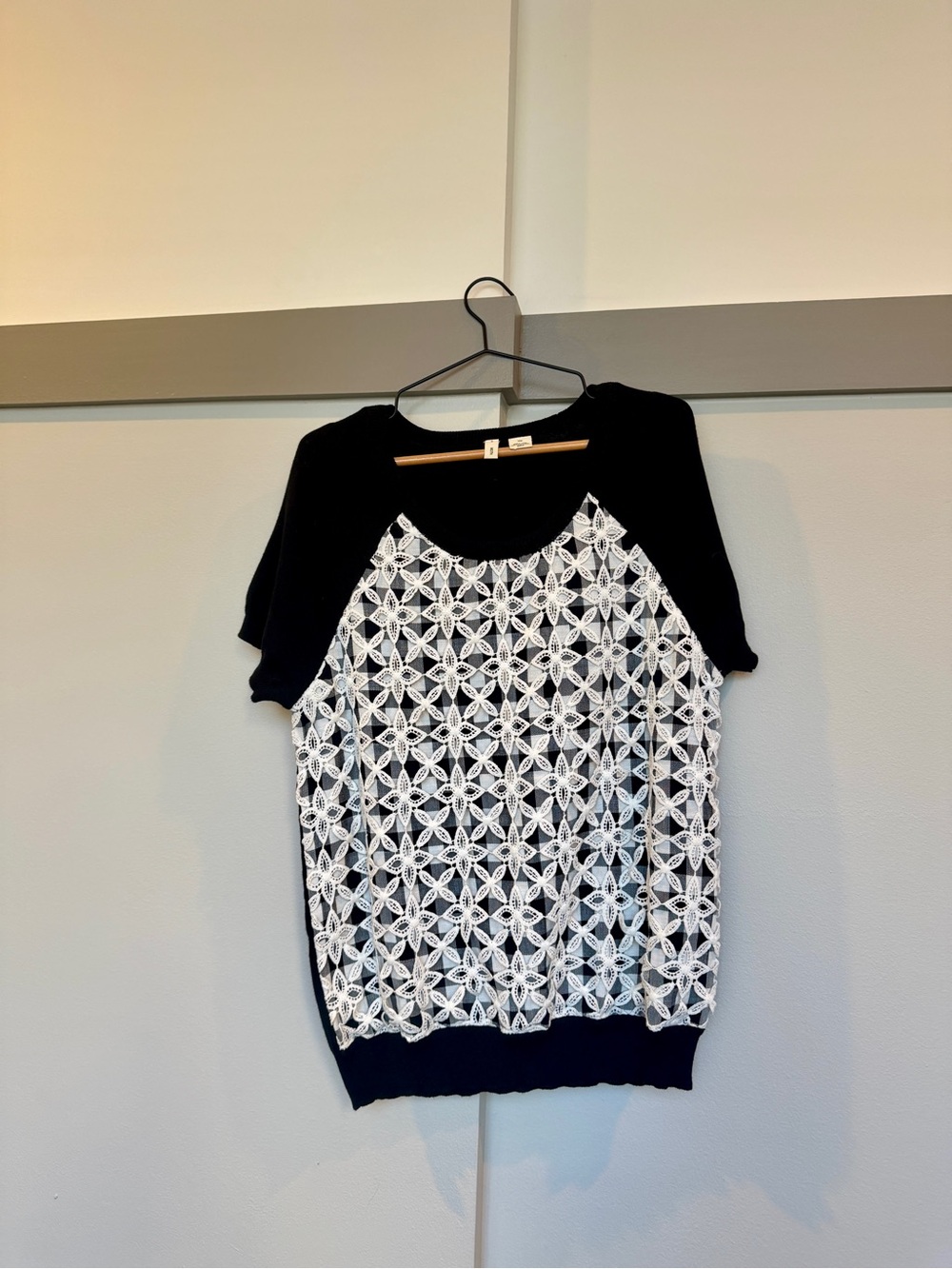 MOTH Black Knit Top Cream Lace Insert Panel Size M | Anthropologie | Like New